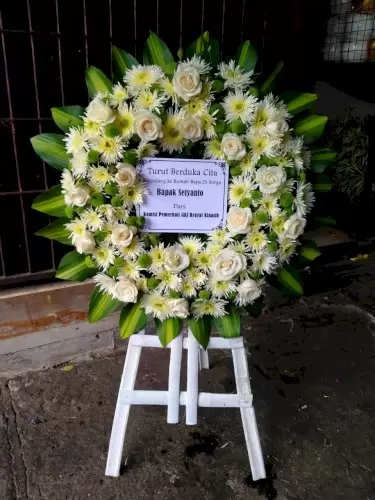 Bunga Tutup Peti